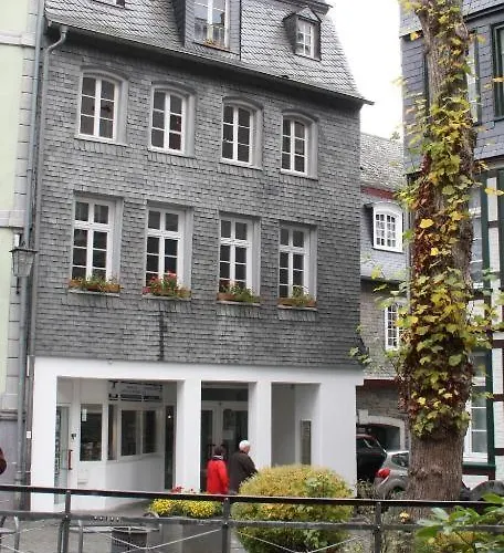 Apartment 1 Im Ehemaligen Geschenkehaus