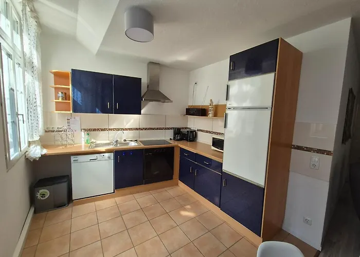 1 Im Ehemaligen Geschenkehaus *